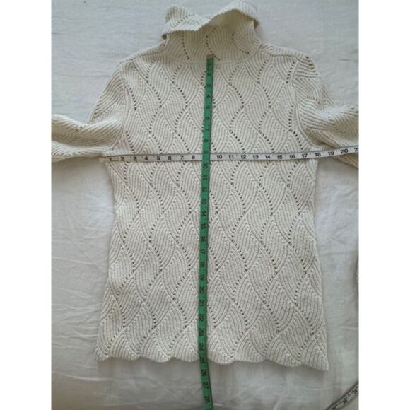 Sundance scallop edge turtleneck sweater, off-white, size Large. - Picture 5 of 5